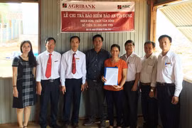 ABIC chi trả bảo hiểm cho khách hàng Agribank Gia Lai