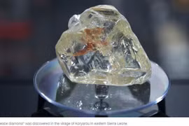 Kim cương 'hòa bình' bán giá 6,5 triệu USD