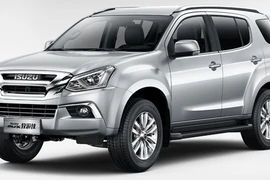 Isuzu mu-X 2018 trình làng, giá từ 27.275 USD