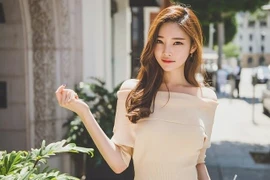 Cô gái Hàn Quốc nổi tiếng với thân hình chuẩn như Ma-nơ-canh