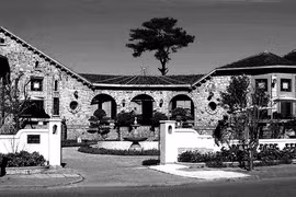 Chuyện Đà Lạt không phải ai cũng biết-Kỳ 2: Nhà đá... thứ phi