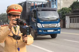 Ô tô chạy quá tốc độ ở cảng biển bị phạt đến 8 triệu đồng