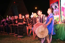 Rộn ràng Lễ hội Hoa dã quỳ-núi lửa Chư Đăng Ya