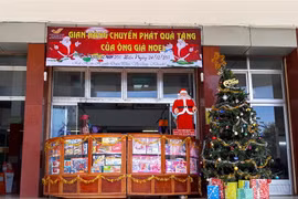 Sôi động dịch vụ mùa Giáng sinh