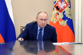 Putin tuyên bố nóng về NATO