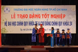 Nhận bằng tốt nghiệp đại học, 4 ngày sau chàng trai 9X đi học… nấu phở