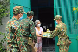 Người lính chống giặc thời bình: Tình quân dân