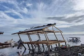 Chủ tịch nước gửi điện thăm hỏi đến Tổng thống Philippines về bão Rai