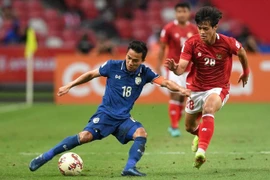 Đè bẹp Indonesia, Thái Lan chạm một tay vào ngôi vương AFF Cup