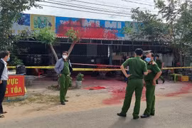 Bình Thuận: Bắt giam 4 nghi can dùng quan tài, mắm tôm pha sơn... đi đòi nợ