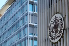 WHO: Omicron xuất hiện ở 77 nước, lây lan với tốc độ chưa từng thấy