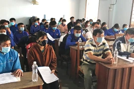 Tư vấn giới thiệu việc làm cho lao động trở về từ vùng dịch tại Đak Pơ