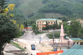 Quảng Ngãi: 80 cán bộ huyện "vùng xanh" phải cách ly tại trụ sở vì liên quan F0