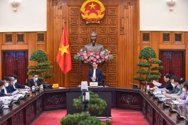 Thủ tướng: Thần tốc tiêm vắc-xin, nghiên cứu tiêm cho trẻ em từ 5 tuổi