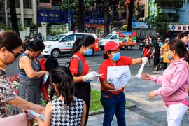 Nghịch lý mở cửa