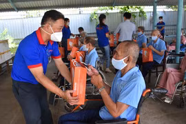 Thưởng Tết: Thấu hiểu, sẻ chia