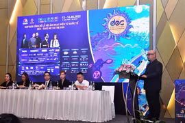 Hơn 40 nghệ sĩ quốc tế và trong nước trình diễn tại Lễ hội âm nhạc điện tử Danang Electronic Carnival