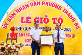 Làng gốm Thanh Hà đón nhận danh hiệu Di sản văn hóa phi vật thể quốc gia
