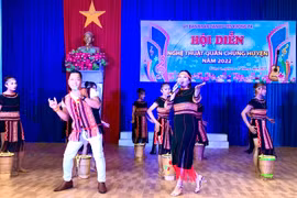 Hội diễn nghệ thuật quần chúng huyện Krông Pa đậm sắc màu văn hóa