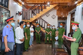 Vụ kê khống mộ giả tại Huế: Đã khởi tố 71 bị can