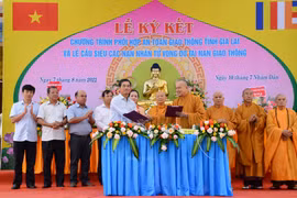 Chia sẻ nỗi đau với gia đình nạn nhân tử vong do tai nạn giao thông