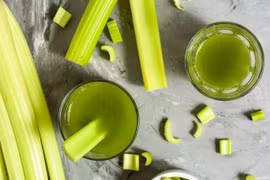 Chuyên gia nói gì về tác dụng phụ của nước ép cần tây?