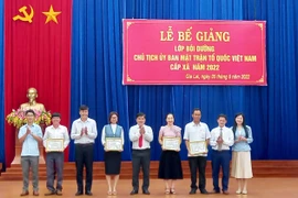 Bế giảng lớp bồi dưỡng chức danh Chủ tịch Ủy ban MTTQ Việt Nam cấp xã năm 2022