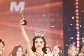 Đoàn Thu Thủy đăng quang Hoa hậu Thể thao Việt Nam 2022