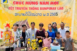 Tình mẹ không biên giới