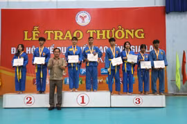 Đại hội Thể dục thể thao tỉnh lần thứ IX năm 2022: Trao thưởng cho các võ sĩ Vovinam