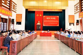 Người đứng đầu cấp ủy, chính quyền huyện Chư Păh đối thoại với Nhân dân