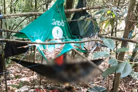 Nhiều tình tiết mới nơi phát hiện 2 thi thể chỉ còn xương khô giữa rừng