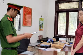 Bắt giam nguyên nữ nhân viên ngân hàng lừa đảo hơn 81 tỉ đồng