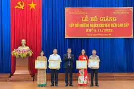 Gia Lai: Bế giảng lớp bồi dưỡng ngạch chuyên viên cao cấp khóa 11