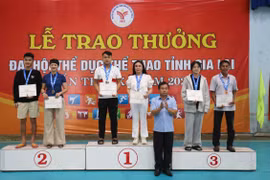 Pleiku giành trọn 5 huy chương vàng môn quần vợt