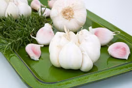 Lợi ích tuyệt vời khi thêm tỏi vào bữa ăn mỗi ngày