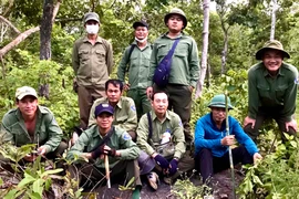 Trăn trở nghề giữ rừng