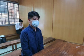 TP. Hồ Chí Minh: Thua cược bóng đá, cựu cán bộ phường lừa đảo đồng nghiệp hơn 8 tỉ đồng