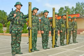 Quân đoàn 3 tập huấn cán bộ huấn luyện vũ khí, trang bị mới