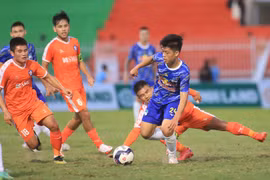 HAGL bất ngờ đăng ký đến 8 tiền đạo đá V-League 2022