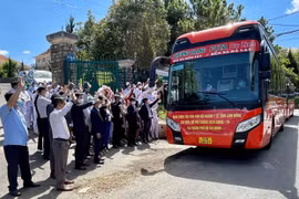 Lâm Đồng: Vị bác sỹ của buôn làng K'Ho đồng hành chống dịch Covid-19