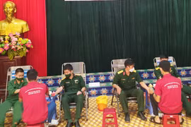 Hơn 130 cán bộ, chiến sĩ Lữ đoàn Tăng thiết giáp 273 tham gia hiến máu tình nguyện