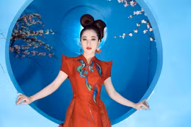 'Ngọc nữ bolero' Tố My: Tôi và anh Quang Lê chỉ là người tình sân khấu