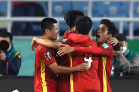 Chơi bùng nổ ngày mùng 1 Tết, Việt Nam tưng bừng hạ Trung Quốc