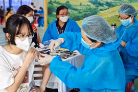 Gia Lai khuyến khích tiêm vắc xin phòng Covid-19 cho trẻ 5-11 tuổi