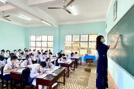 Pleiku: Học sinh THCS tiếp tục đến trường