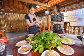 Gỏi lá - món ăn nổi danh của vùng Tây Nguyên đầy nắng gió