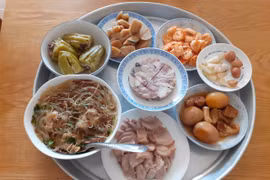 Tết nhớ quê nhà