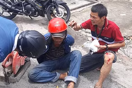 'Già gân': U.60 mải mê bắt cướp