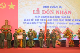Binh đoàn 15 đón nhận Huân chương Lao động hạng ba